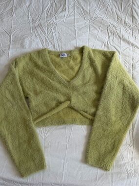 Princess Polly Fuzzy V-Neck Cropped Sweater in Lime